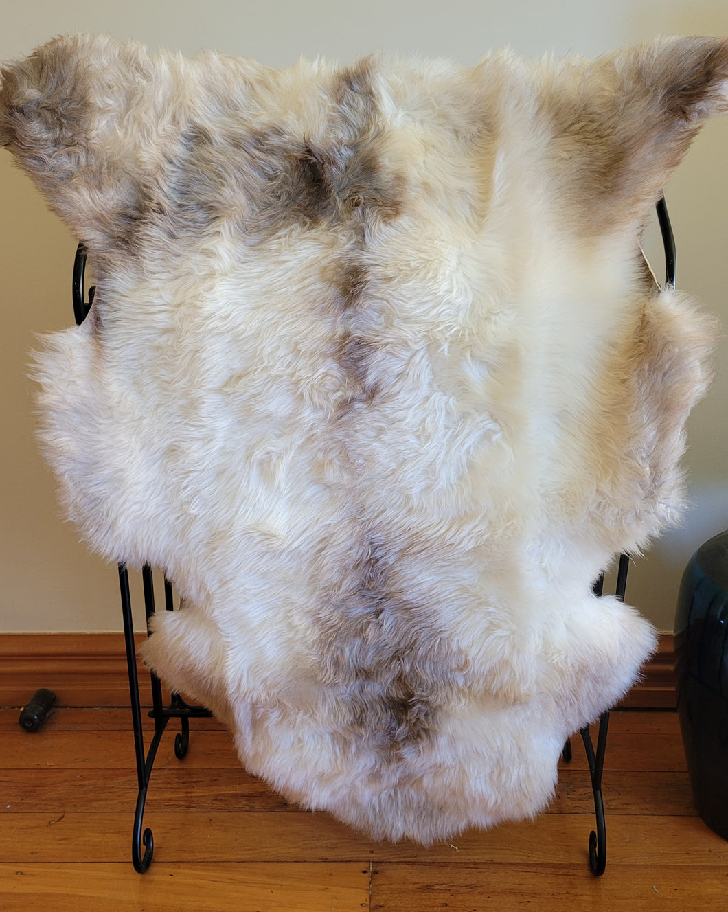 Naturally beautiful - un-dyed sheepskin rug.